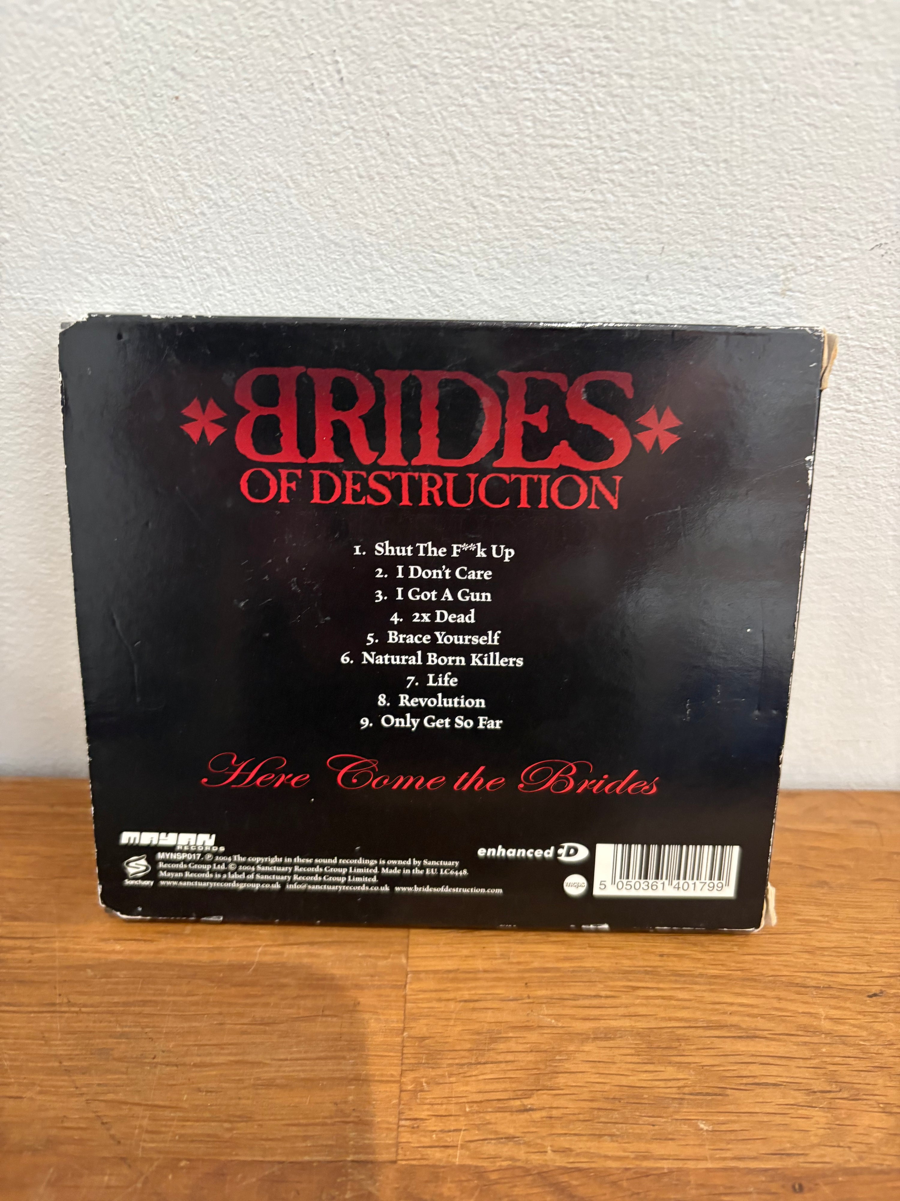 Brides of Destruction - Here come the brides, limited edition enhanced with poster . Cd album