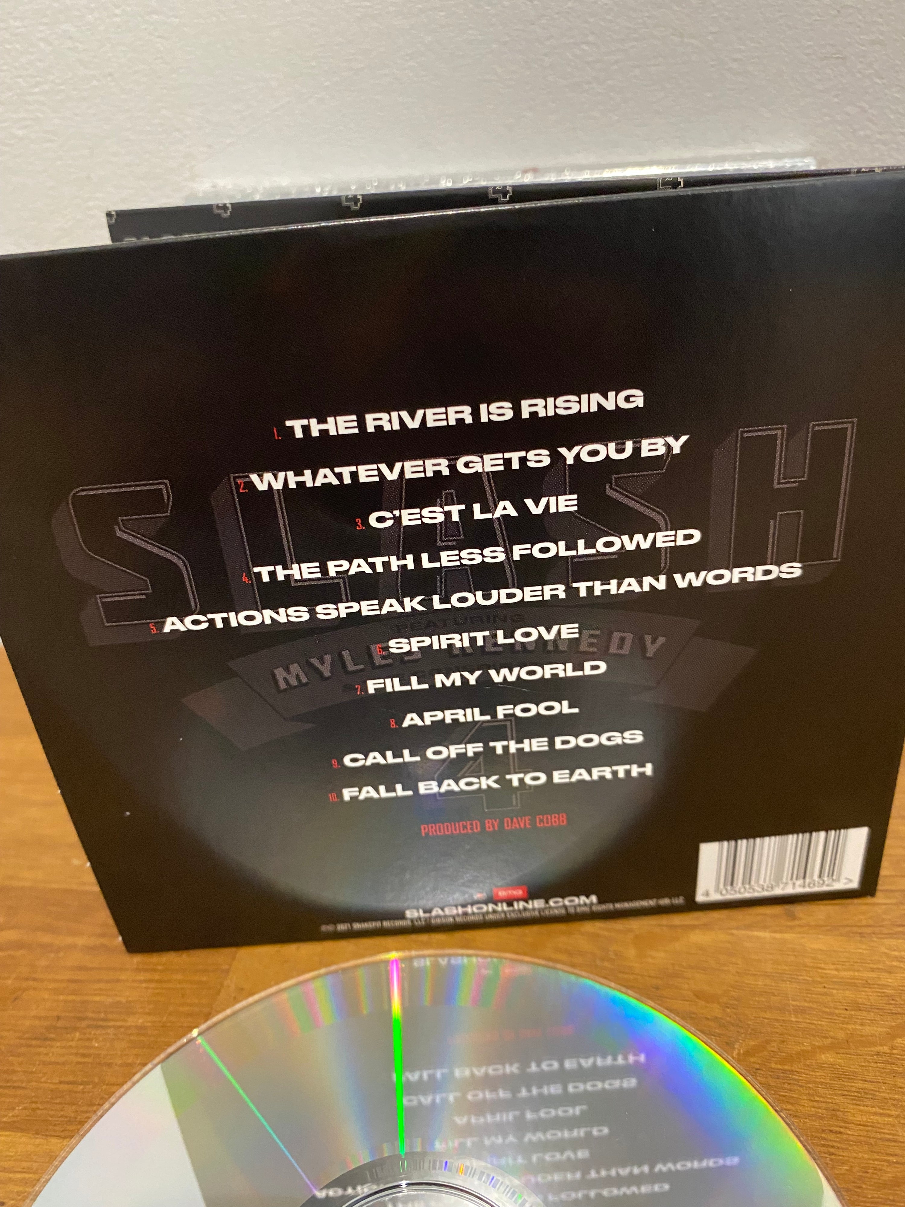 Slash featuring Myles Kennedy - 4 , cd album, 2021 Snakepit records. Cardboard gatefold sleeve