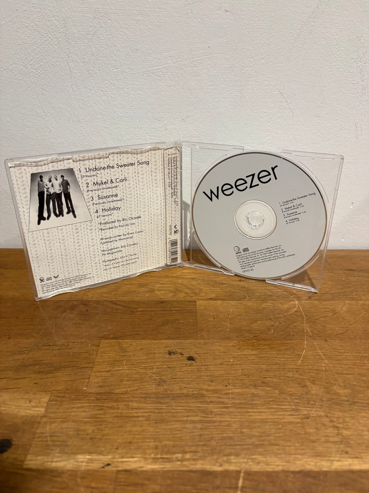 Weezer - Undone , the sweater song, cd single. Geffen