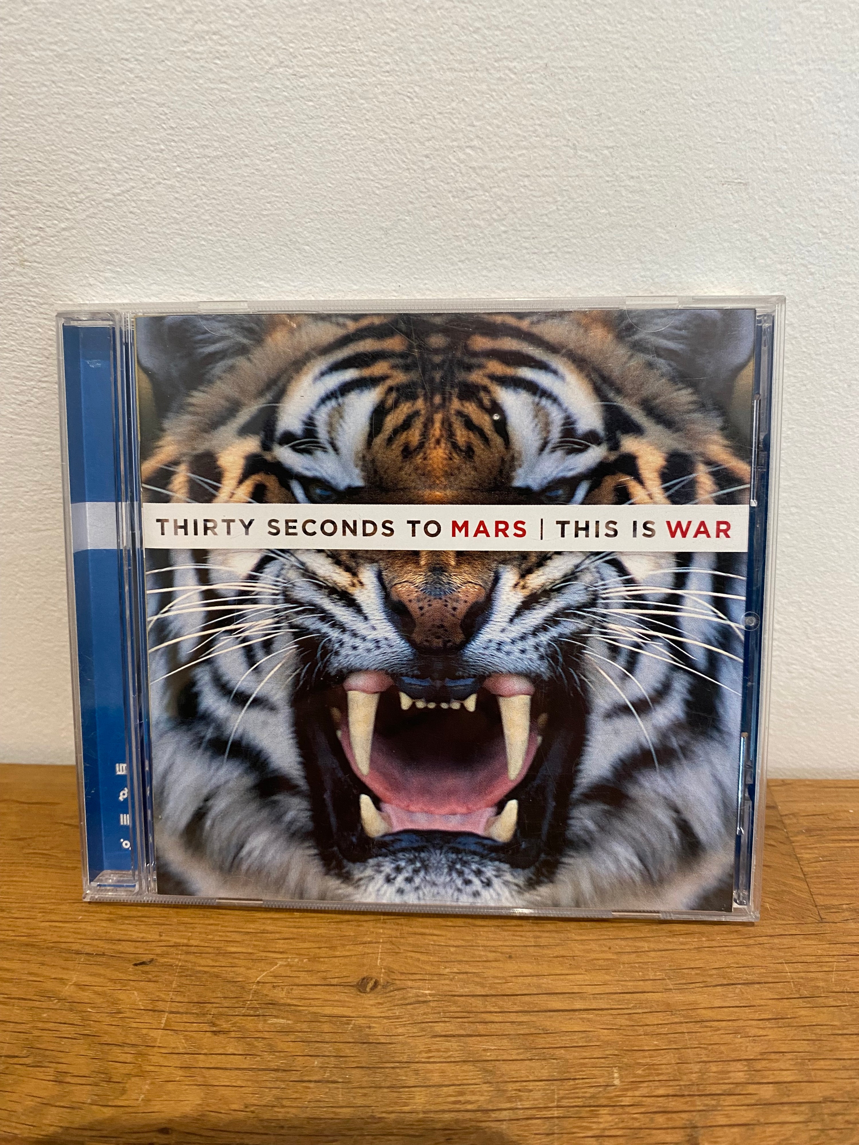 Thirty Seconds to Mars - This Is War CD Album (2009)