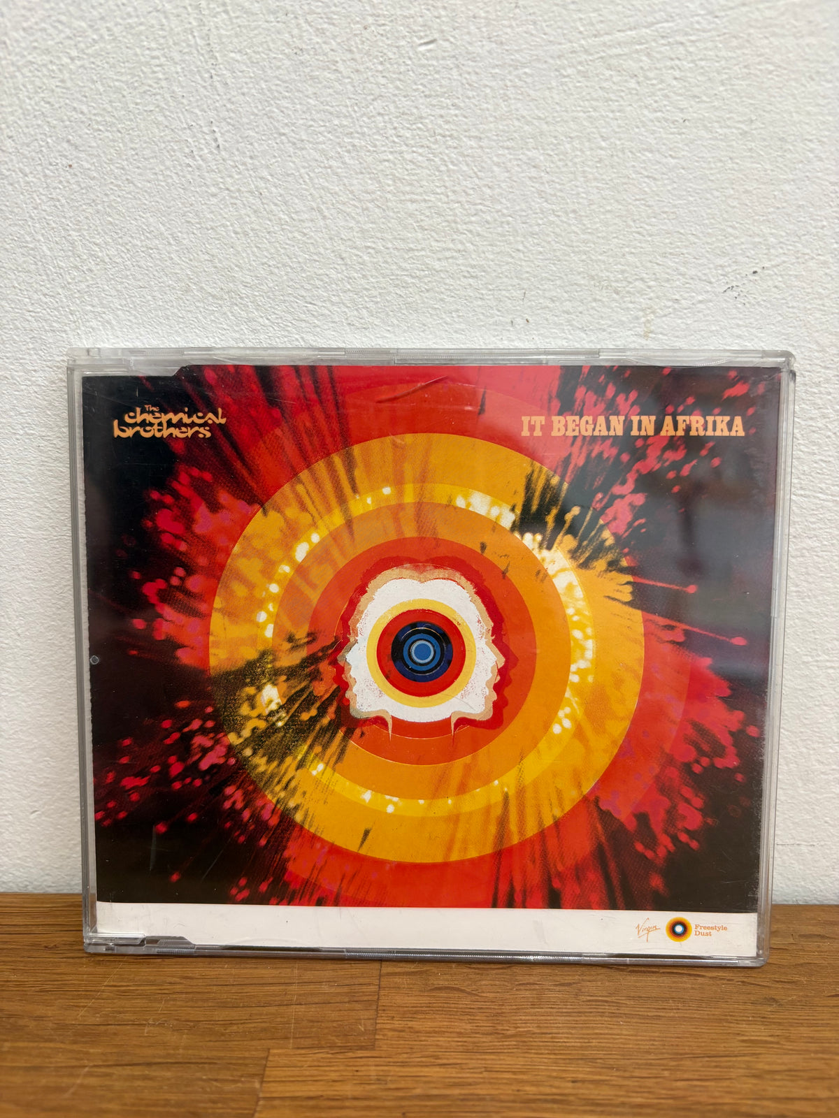 The Chemical Brothers - It began in Afrika , cd single, 2001 Virgin.
