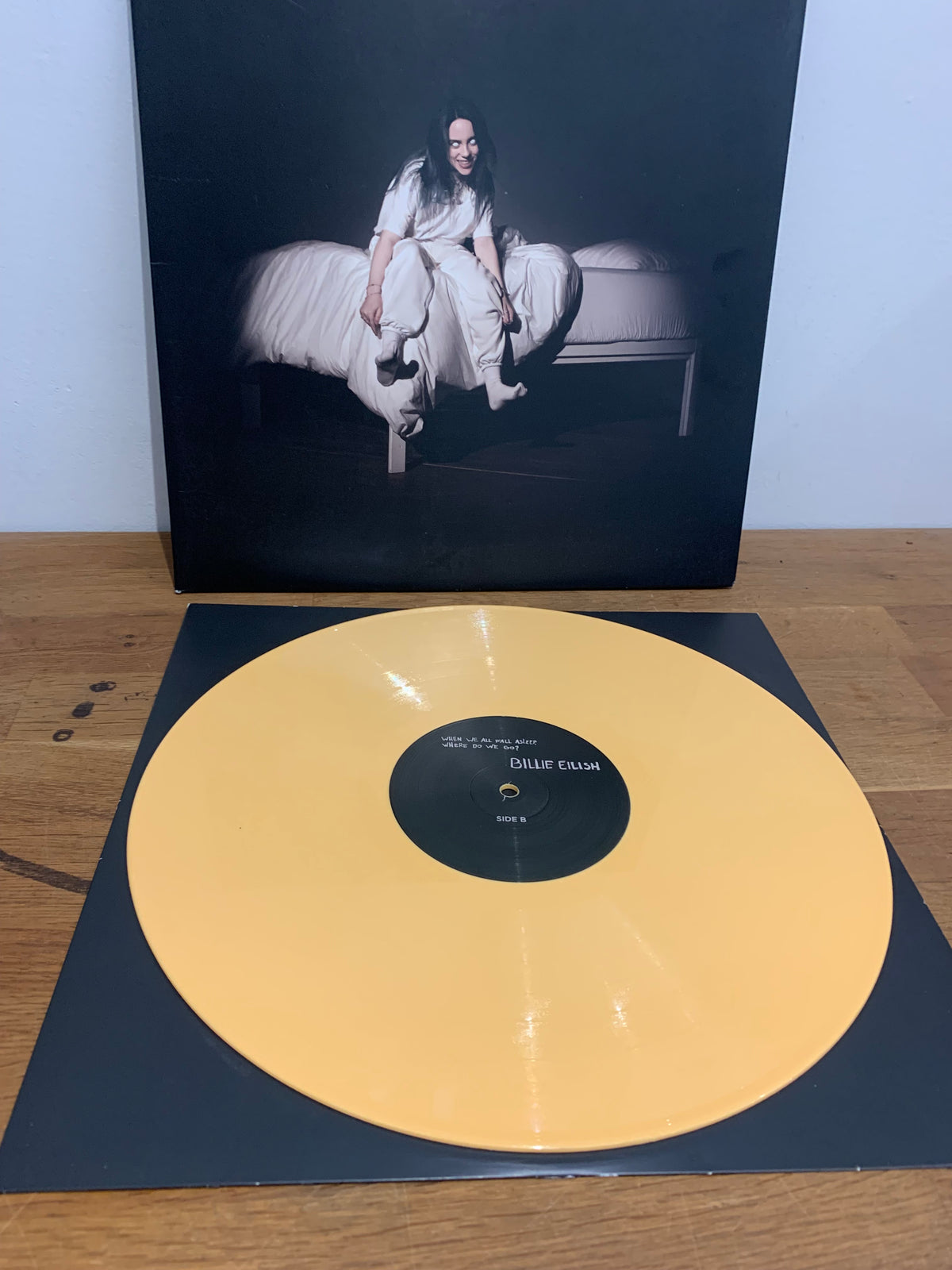 Billie Eilish - When we fall asleep, where do we go ? 12 inch album , orange vinyl.