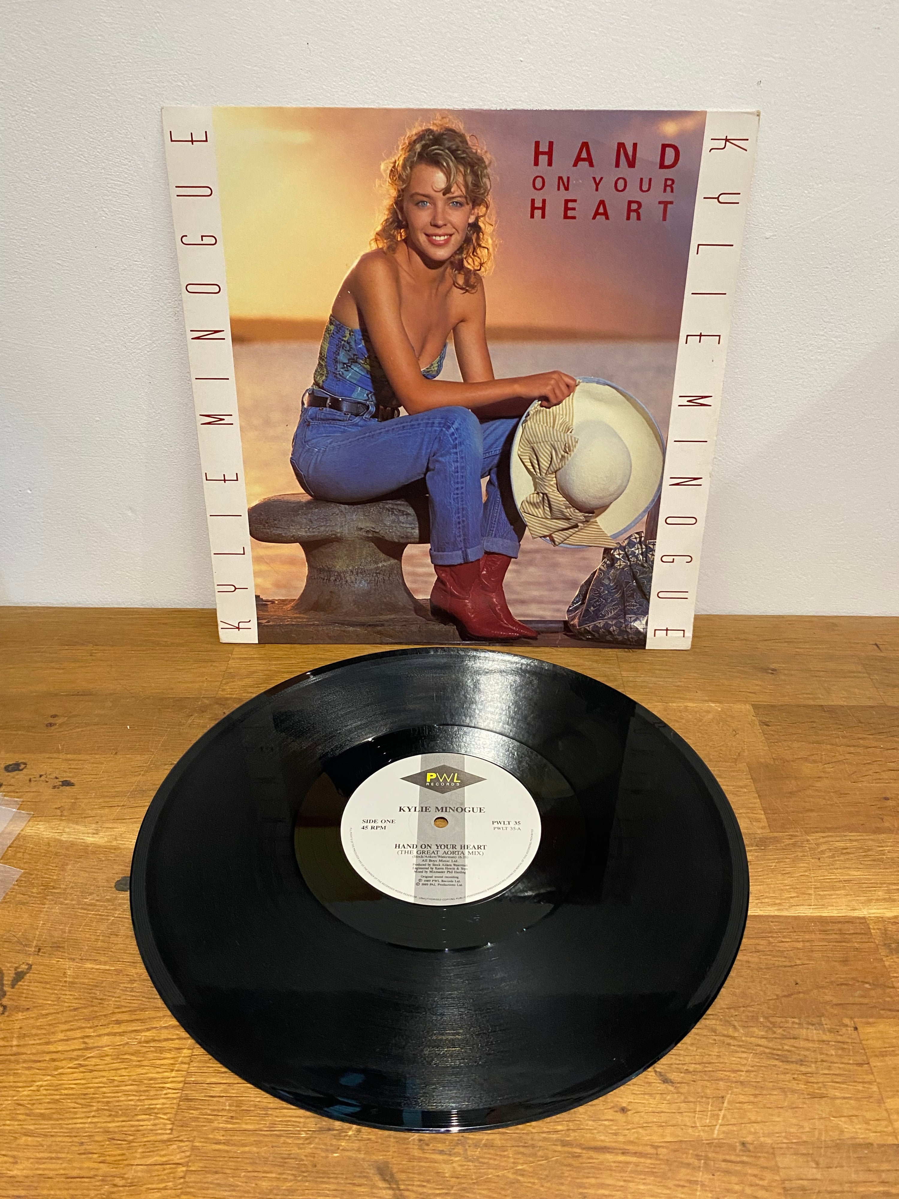 Kylie Minogue - Hand on your heart, 12” single, PWL records, 1989