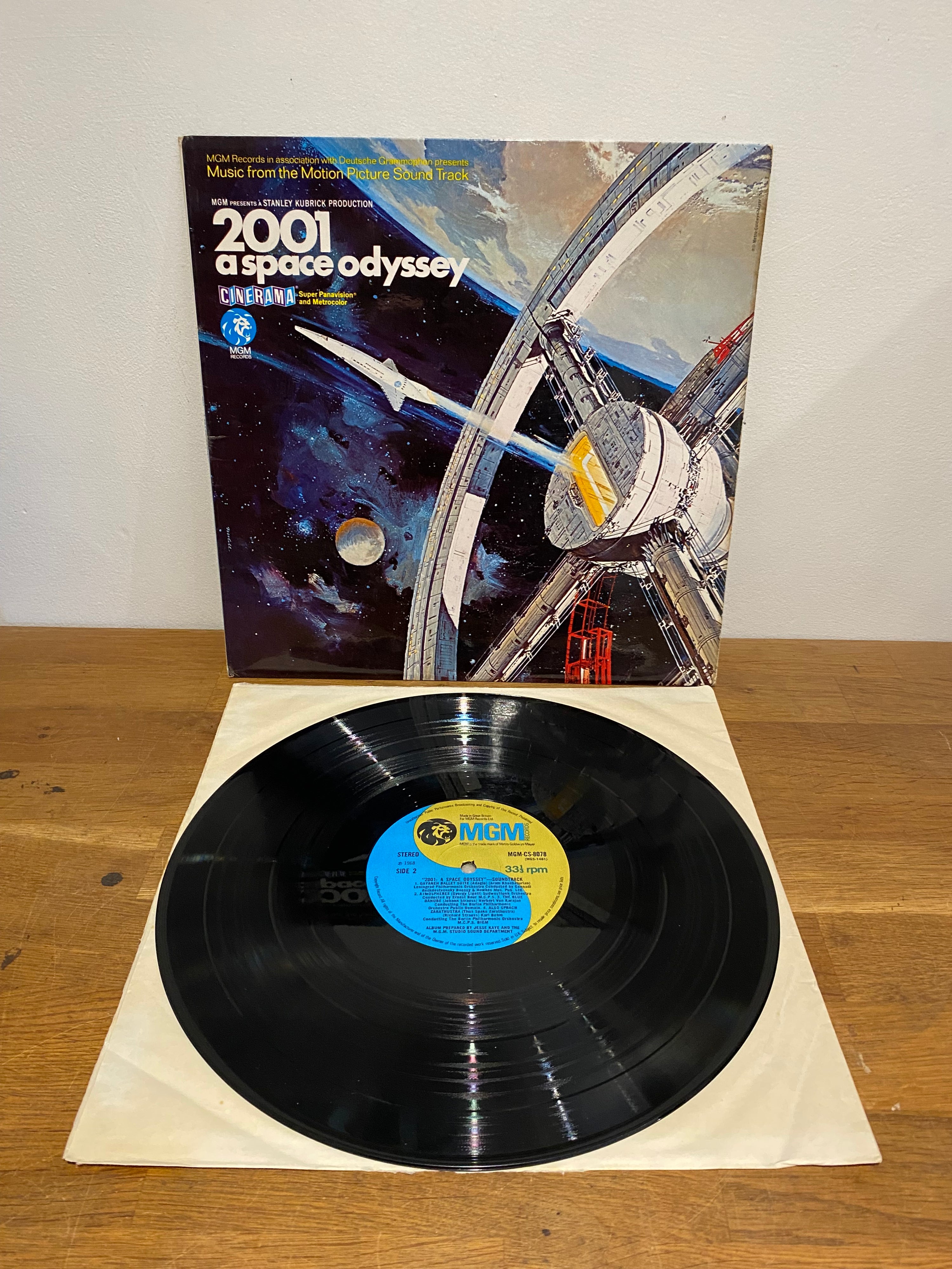 2001 A Space Odyssey - Soundtrack, 1968 , MGM.