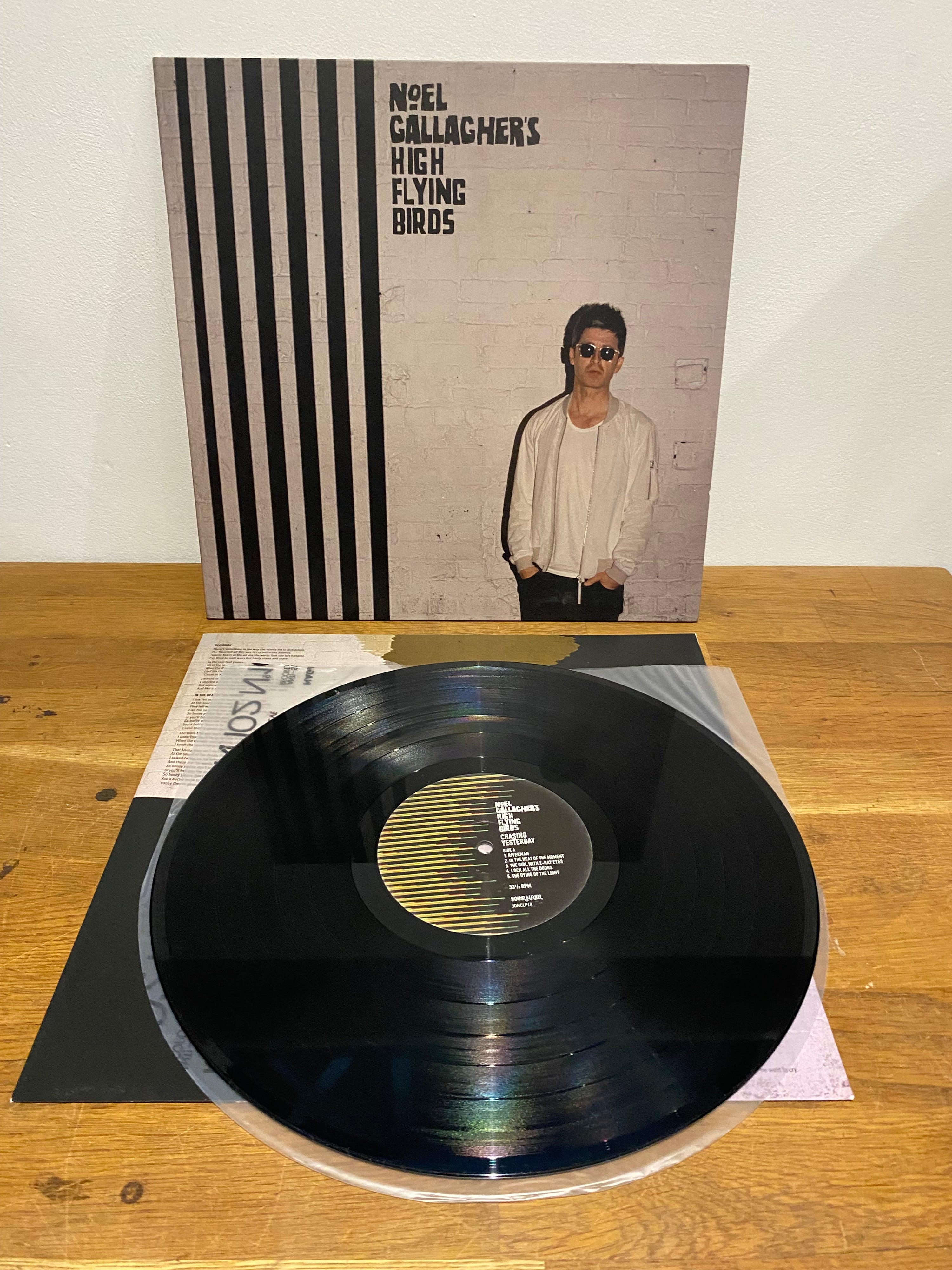 Noel Gallaghers, High Flying Birds - Chasing Yesterday. LP vinyl, 2014 Sour Mash
