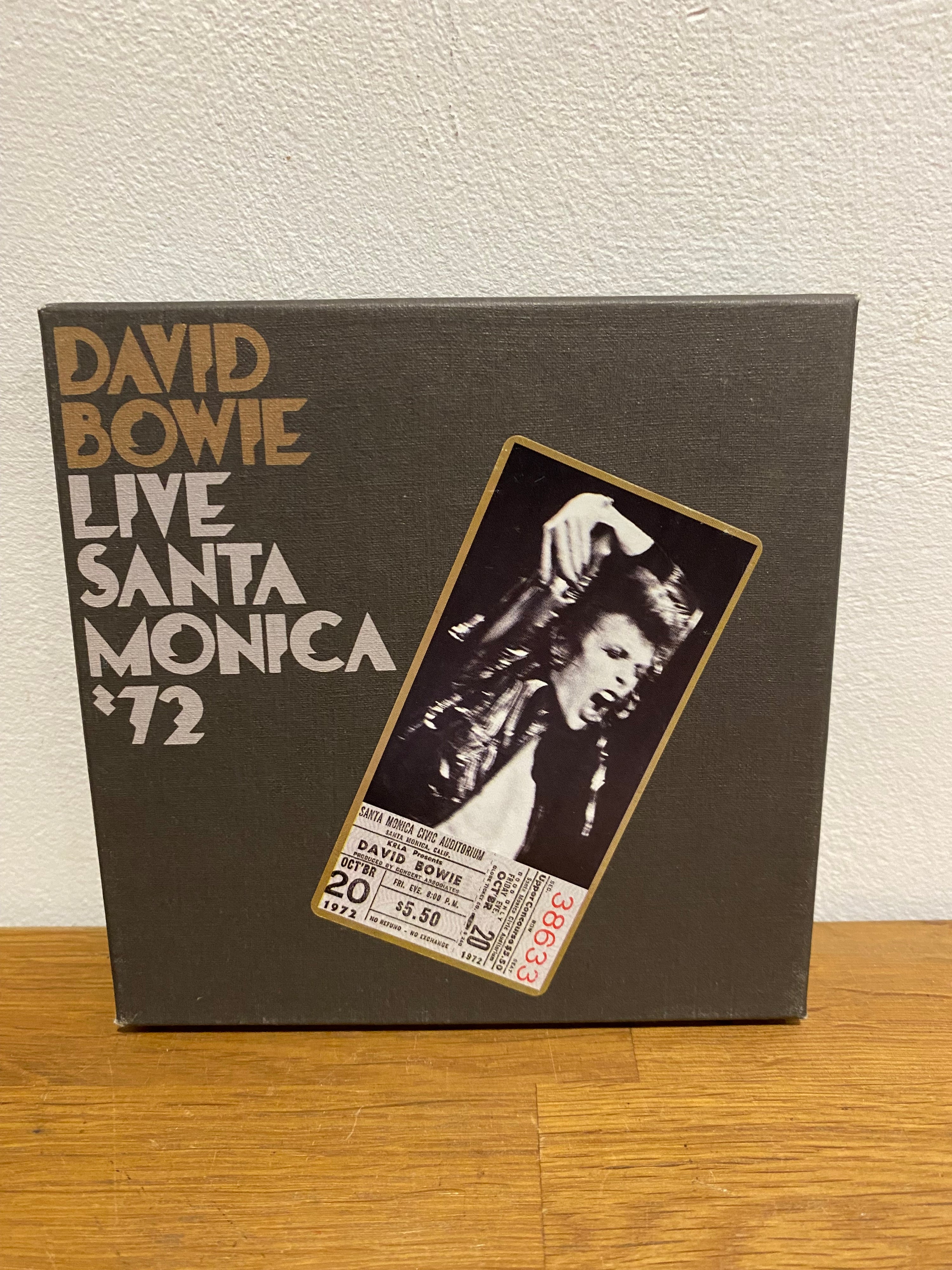 David Bowie - Live Santa Monica ‘72 , cd Limited ed , box , postcards etc.