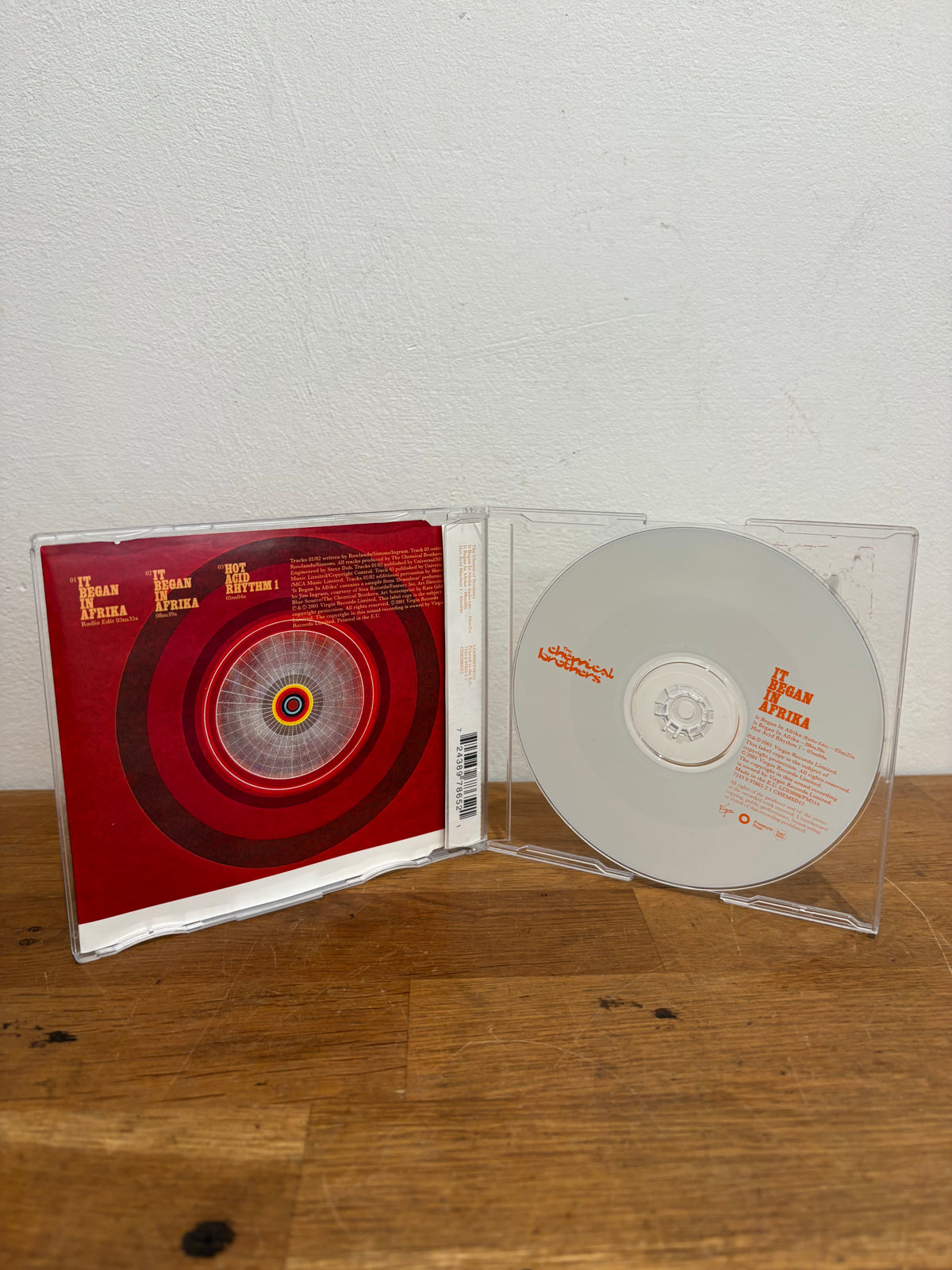 The Chemical Brothers - It began in Afrika , cd single, 2001 Virgin.