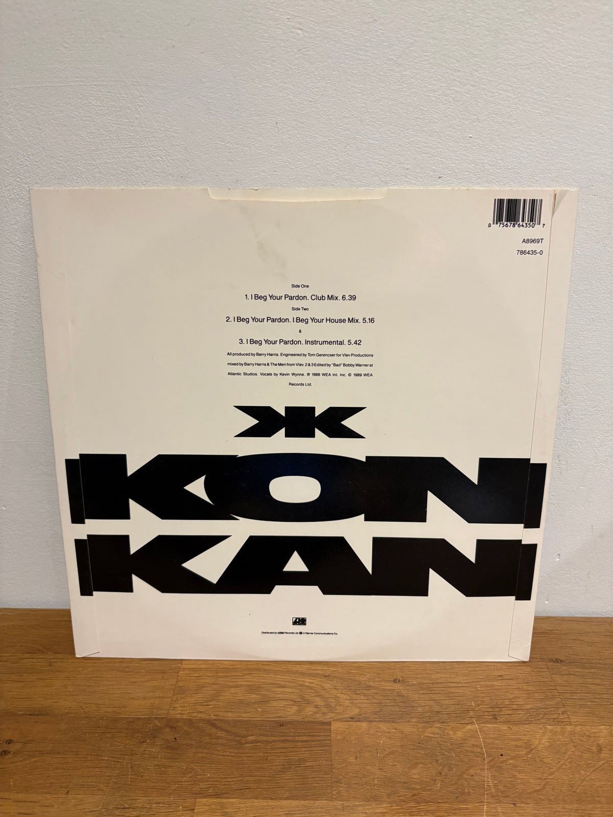 Kon Kan - I beg your pardon, club mix. 12 inch single, 1989 WEA records.