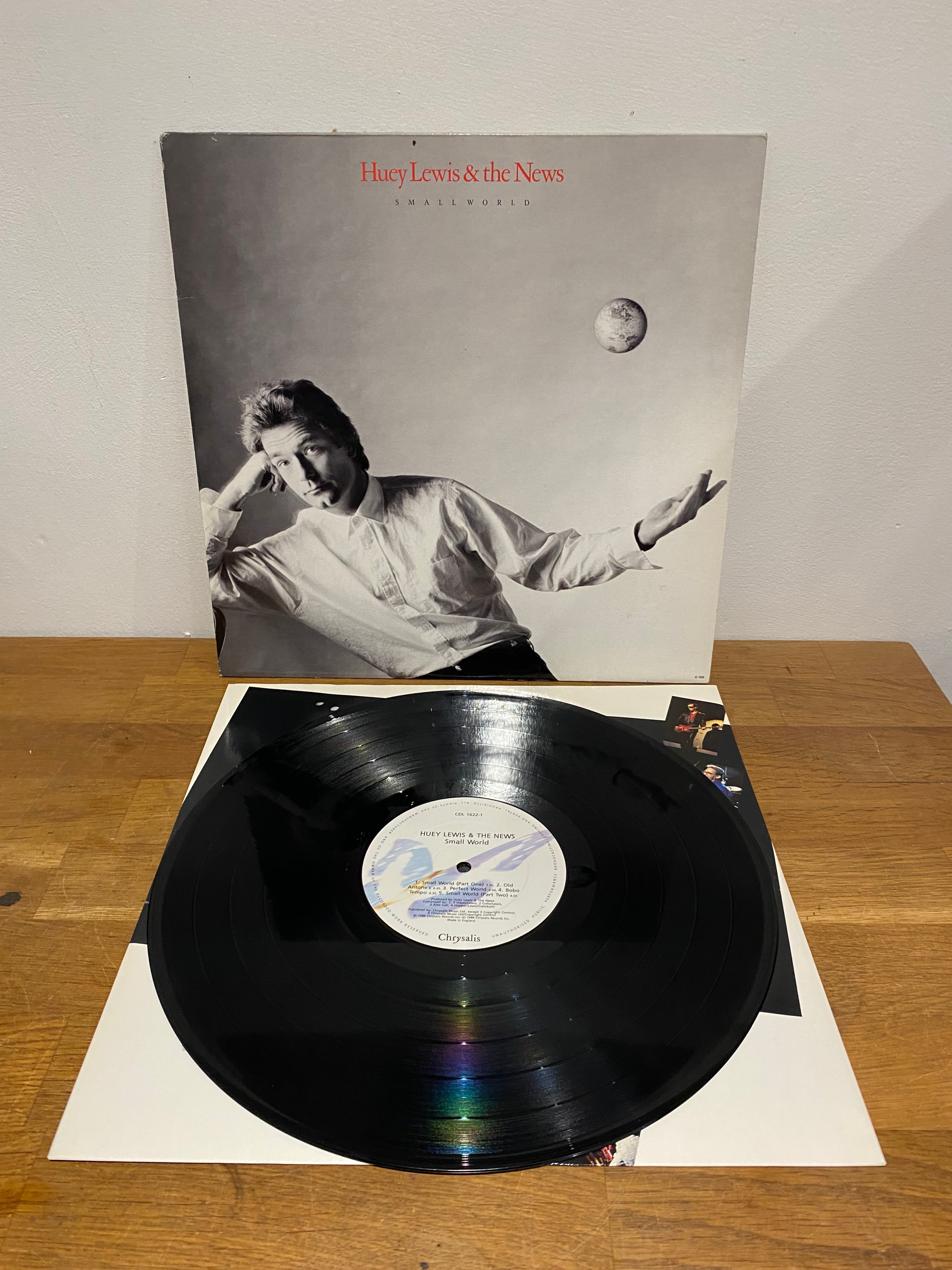 Huey Lewis & The News - Small World , vinyl album, 1988 Chrysalis