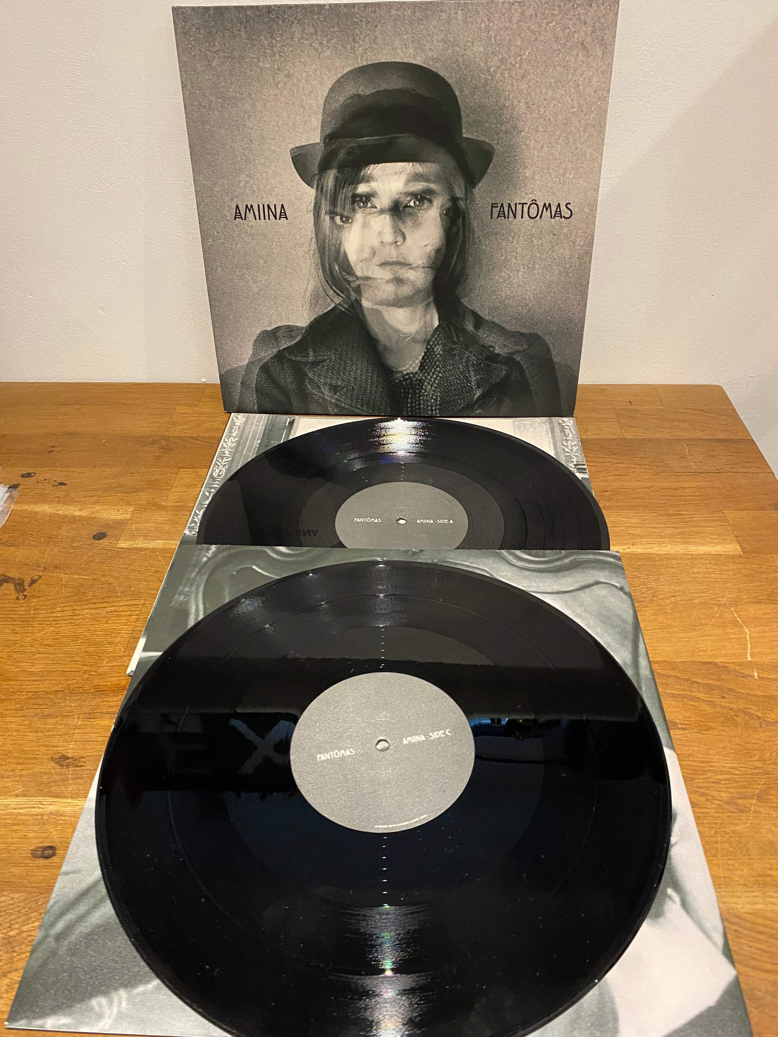 Amiina - Fantomas , double vinyl album . Signed sleeve, Mengi 2016