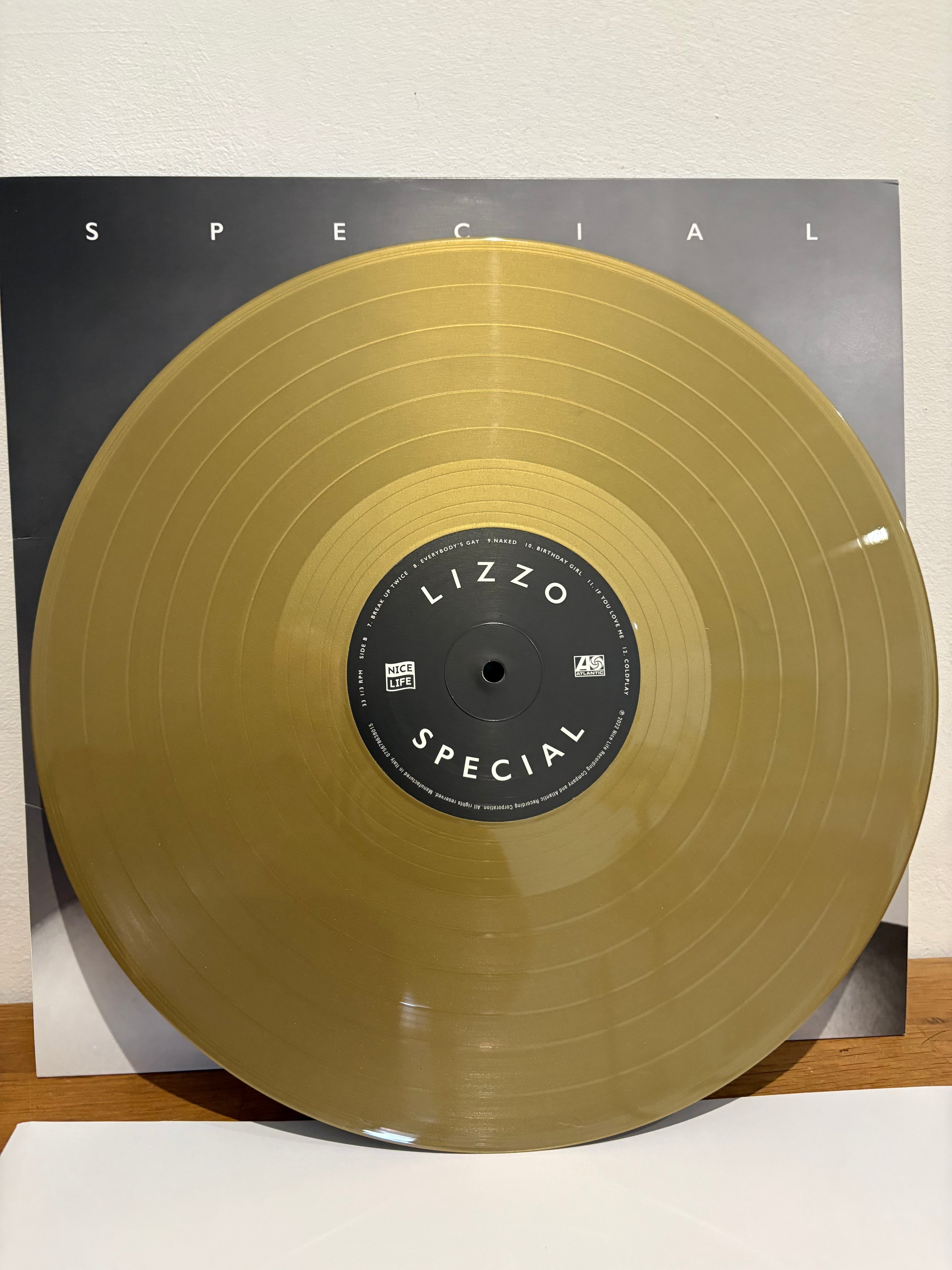 Lizzo - Special , gold vinyl album , 2022 .