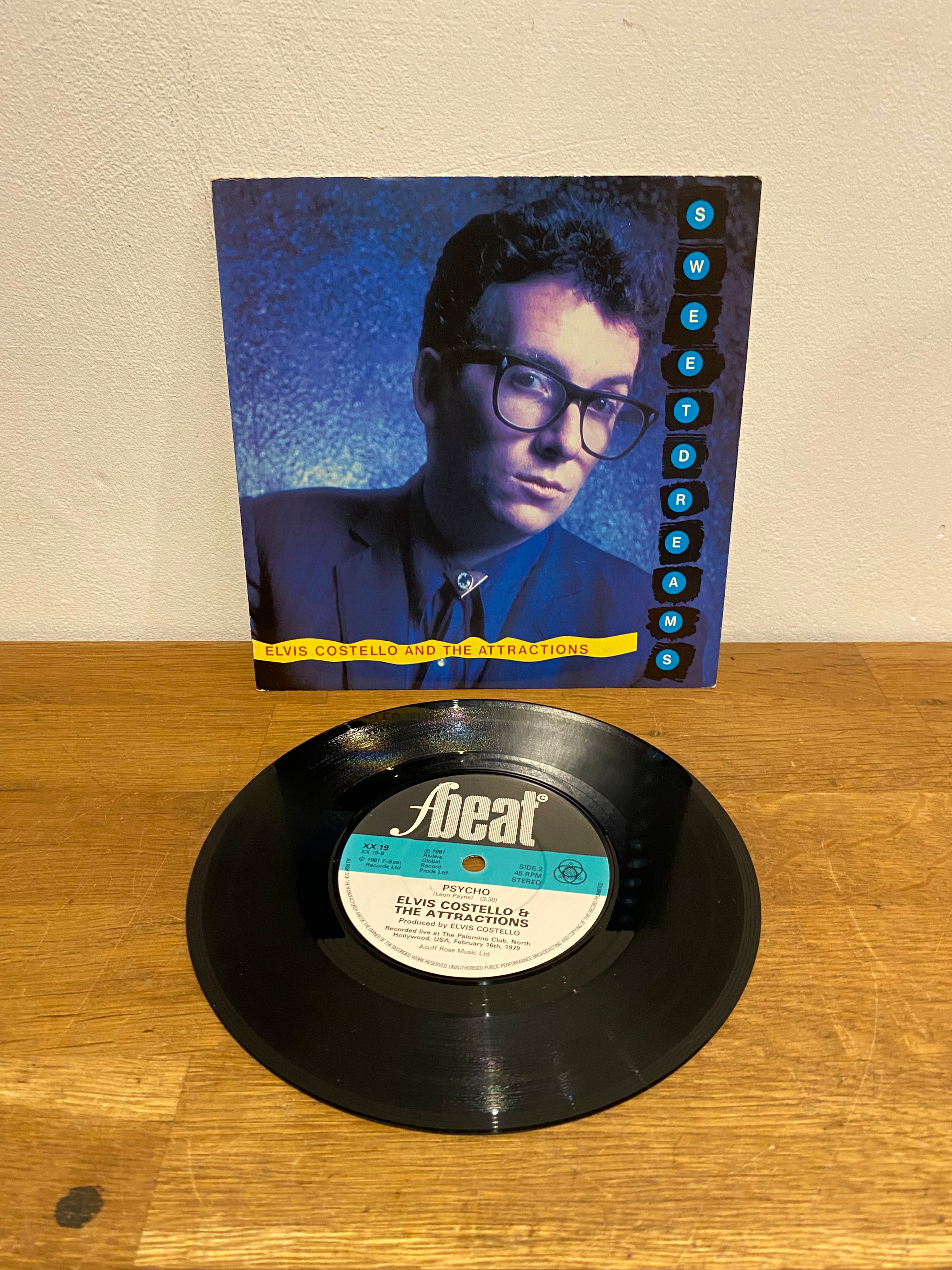 Elvis Costello & The Attractions - Sweet Dreams, 7” single, 1981, F Beat