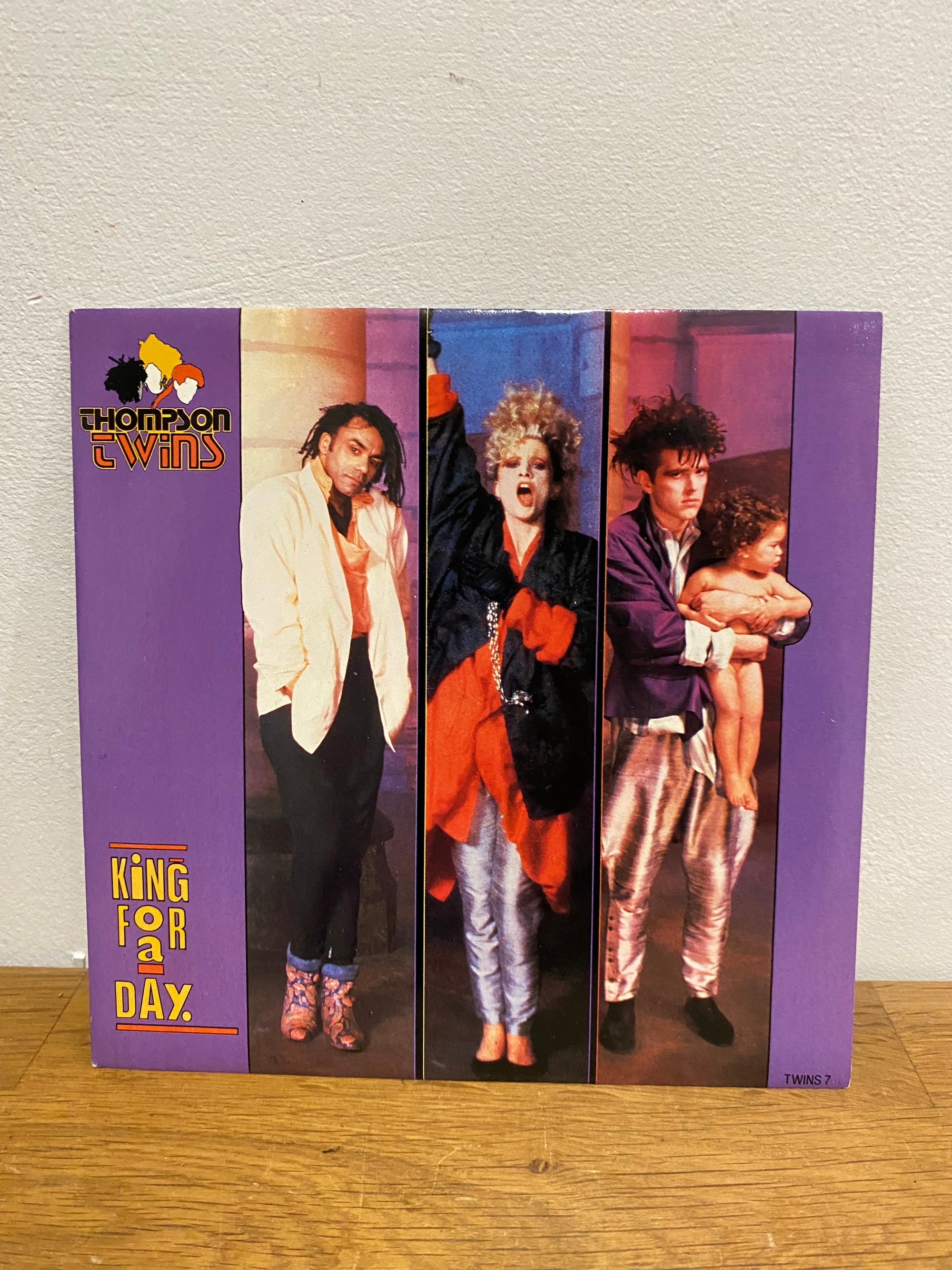 Thompson Twins - King For A Day 7" Single (1985)