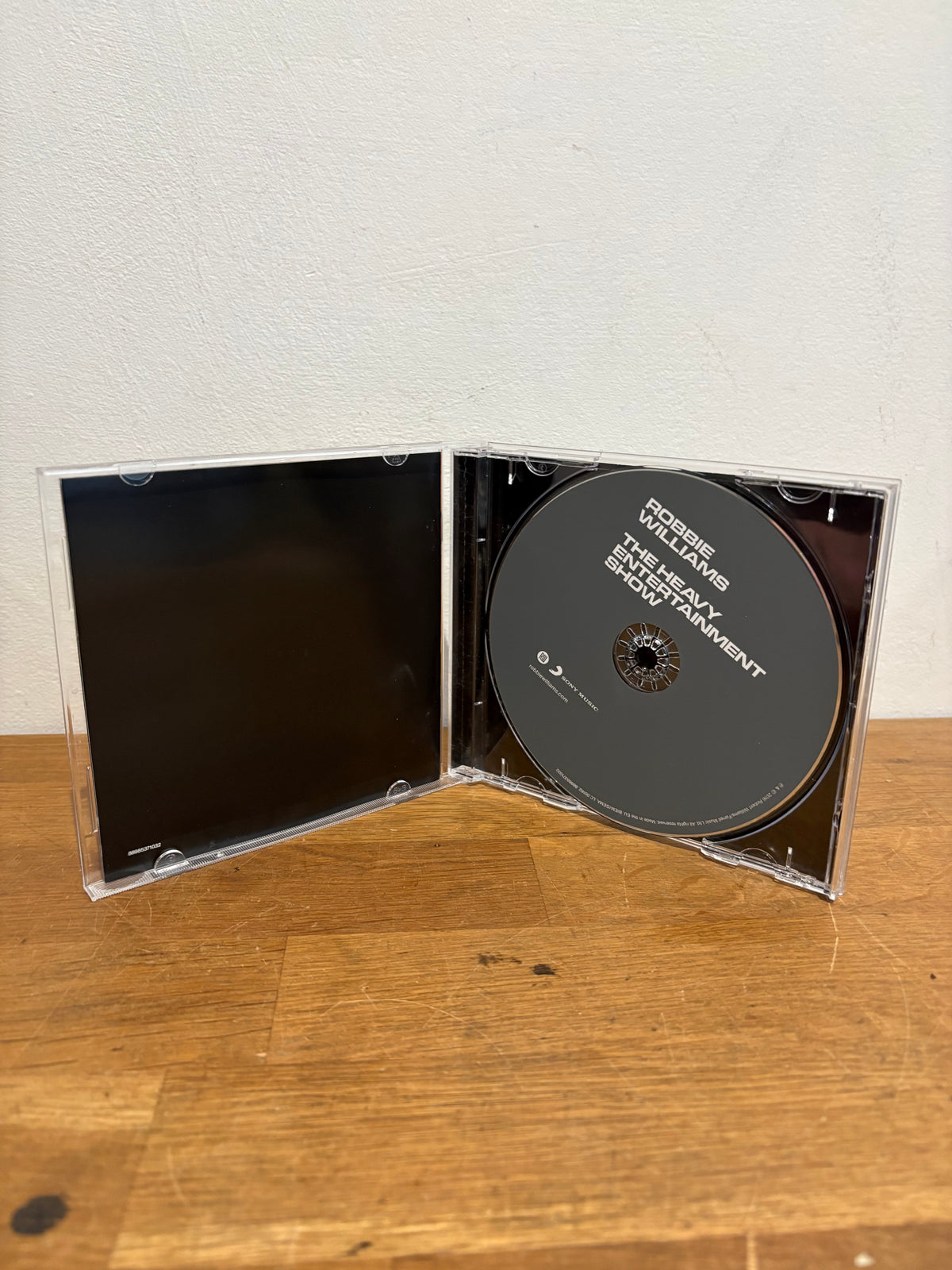 Robbie Williams - The heavy entertainment show , cd album