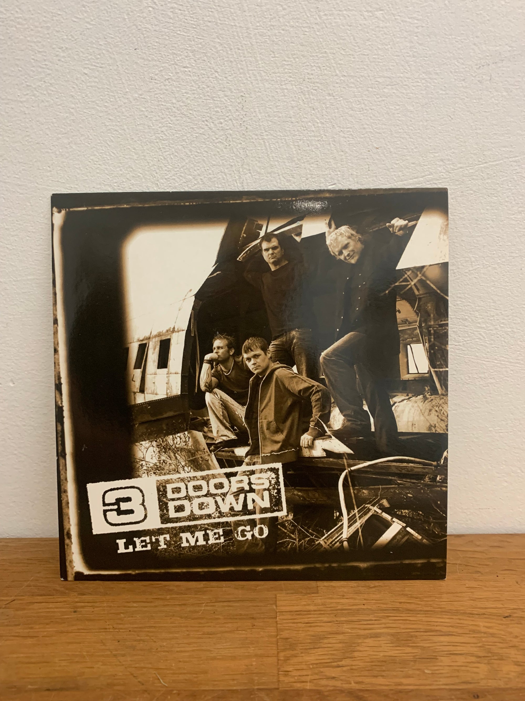 3 Doors Down - Let Me Down , Rare 7” single , 2005 .