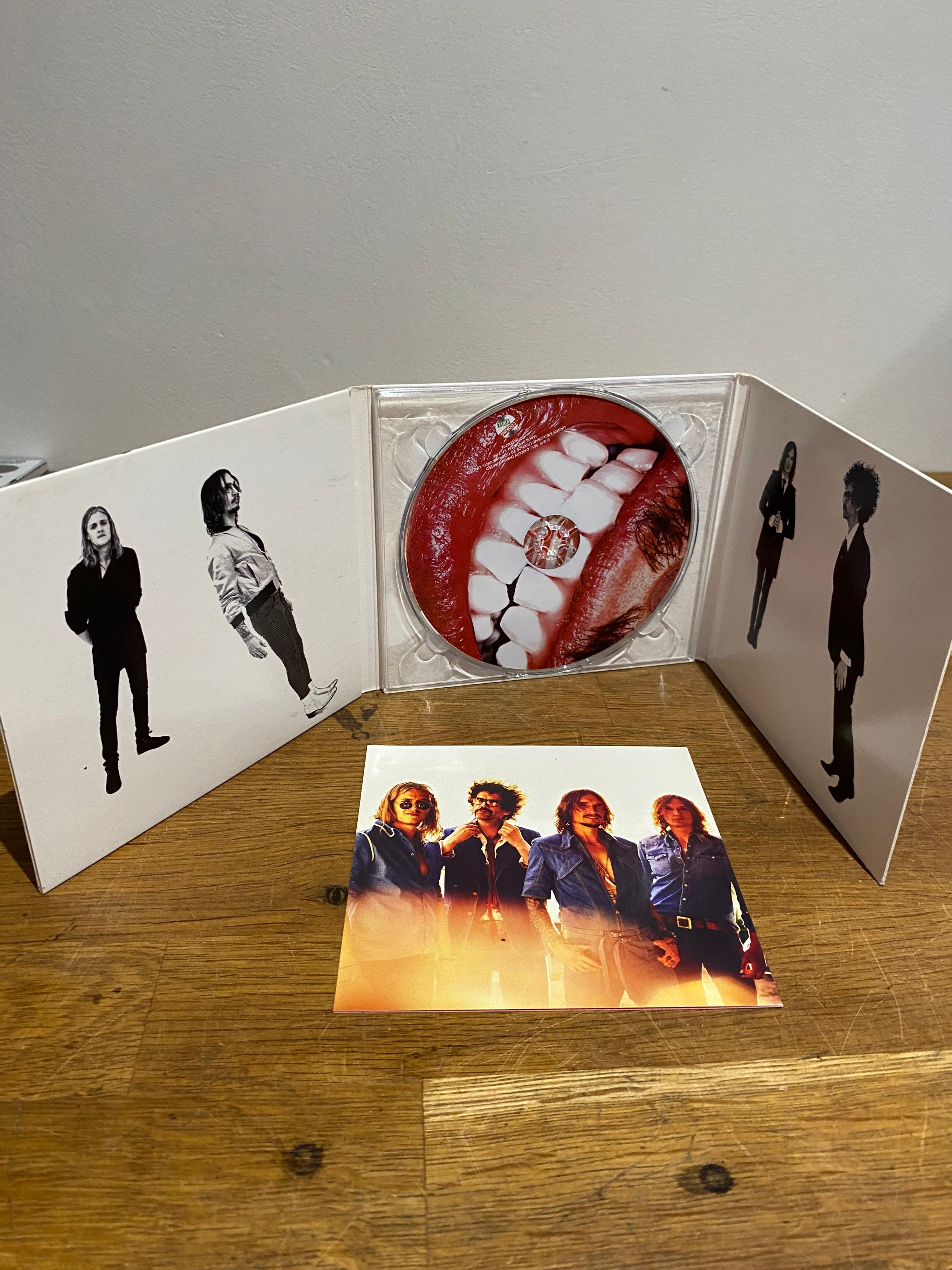 The Darkness- Pinewood Smile , cd album 2017 cardboard gatefold sleeve.