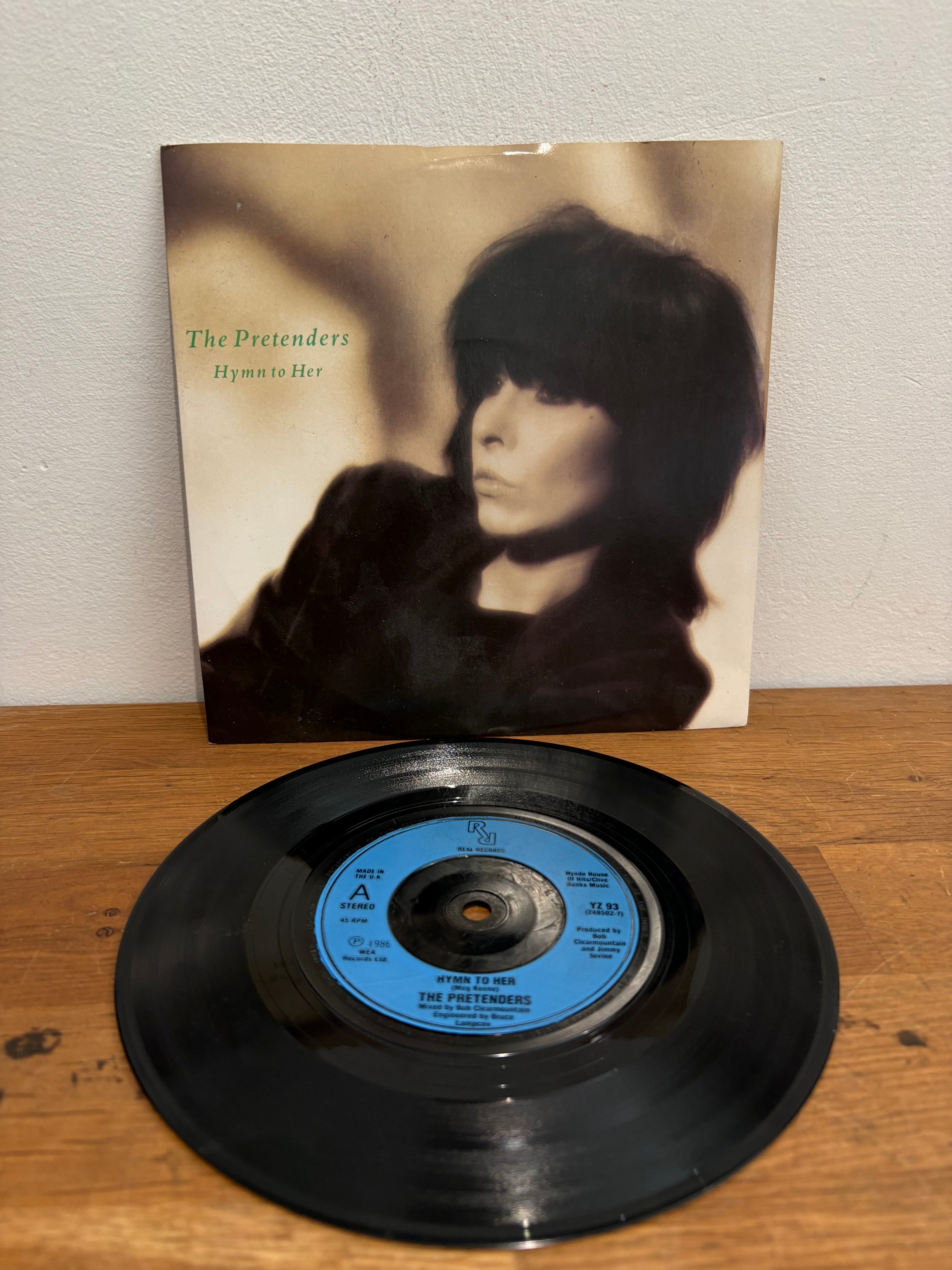 The Pretenders - Hymn to Her , 7 inch vinyl single, Real records 1986.
