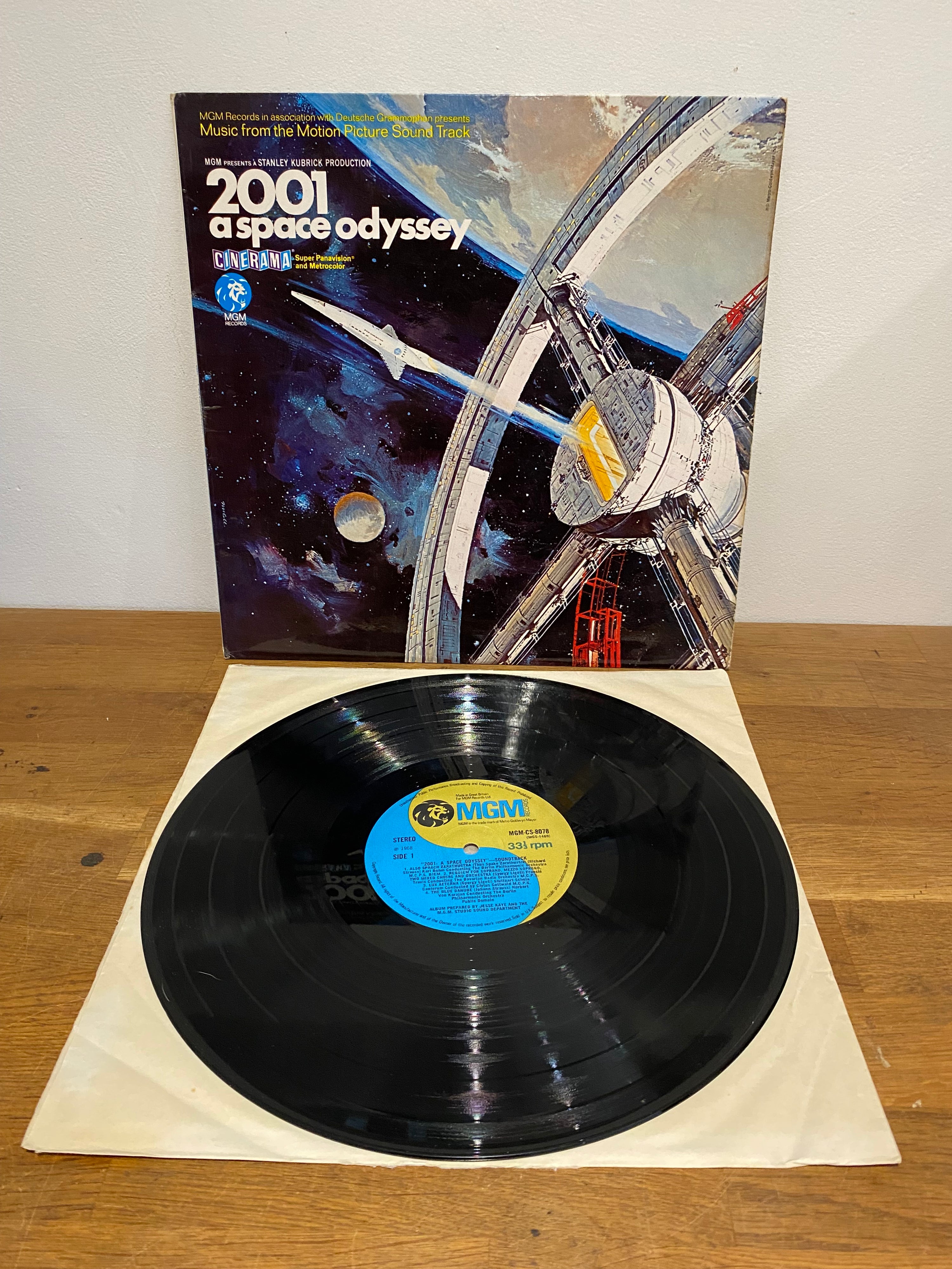 2001 A Space Odyssey - Soundtrack, 1968 , MGM.