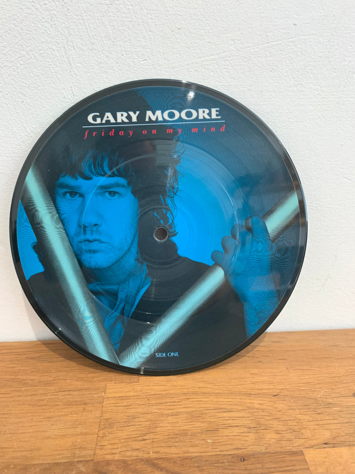 Gary Moore - Friday on my mind , 7 inch picture disc, 1987.