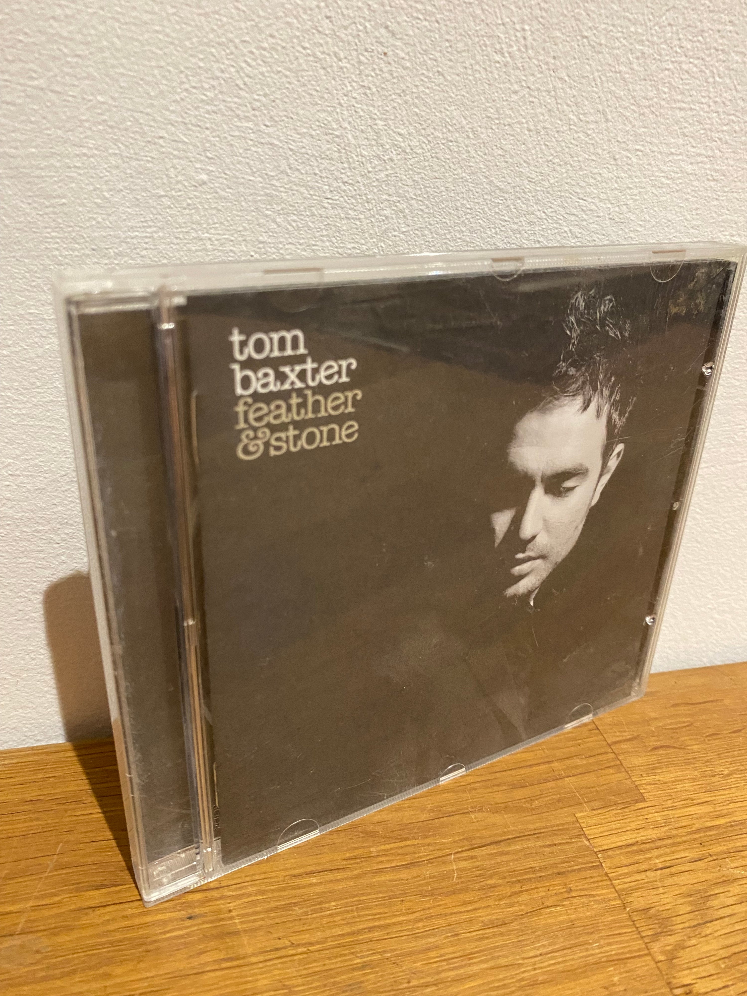 Tom Baxter - Feather and Stone , cd album, Columbia 2004