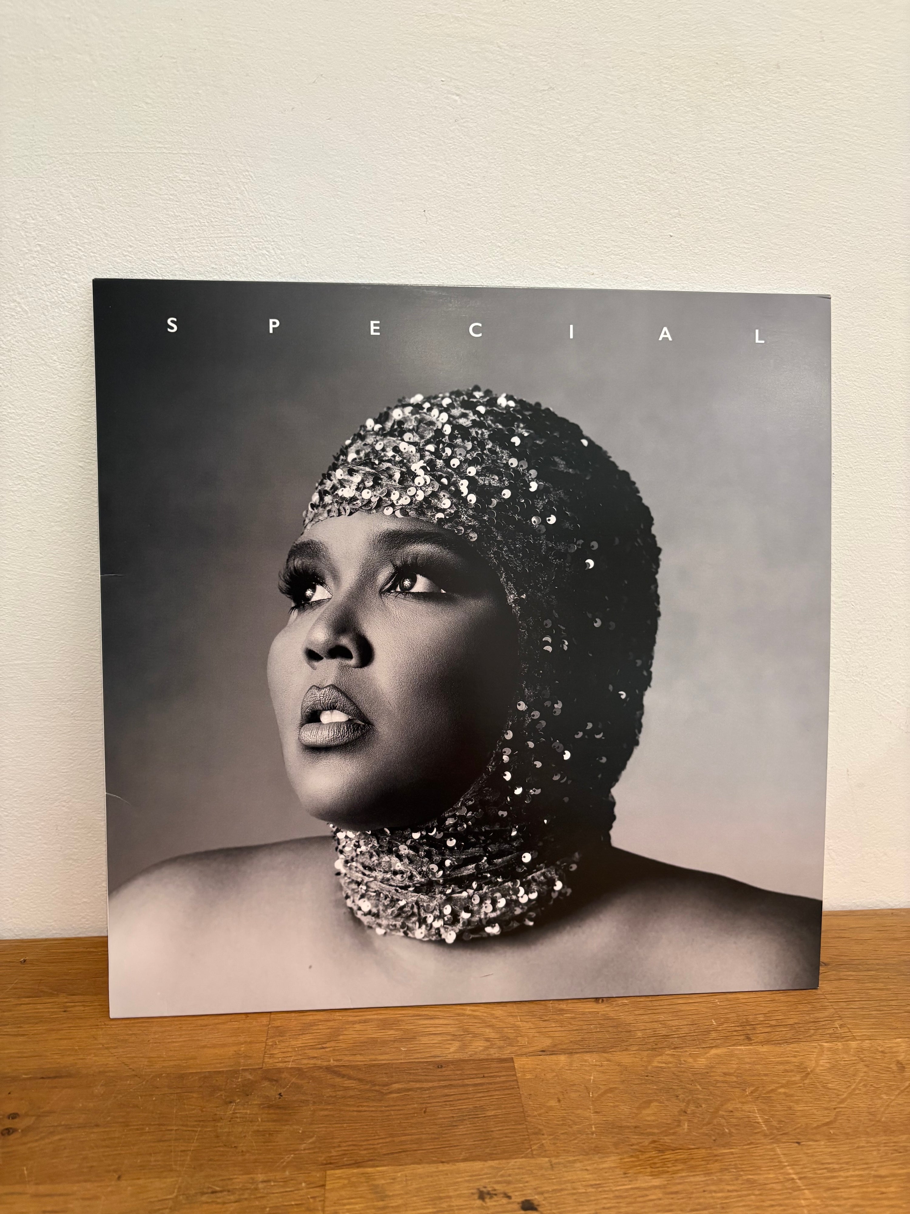 Lizzo - Special , gold vinyl album , 2022 .