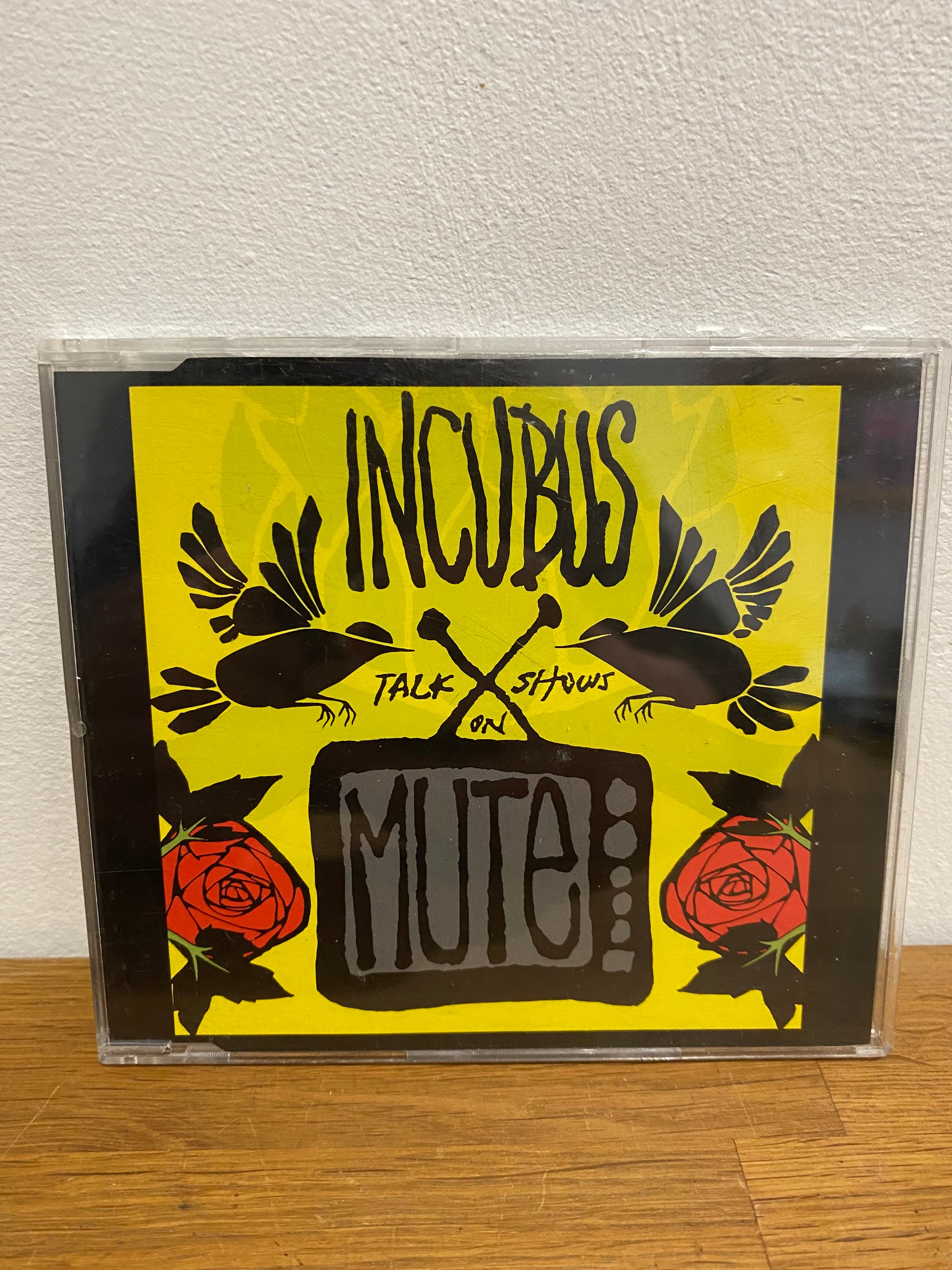 Incubus - Talk show on mute , 1 track cd single 2004