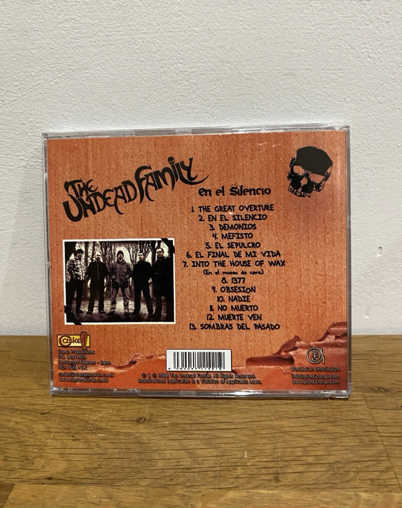 The Undead Family - En El Silencio CD Album (2008)