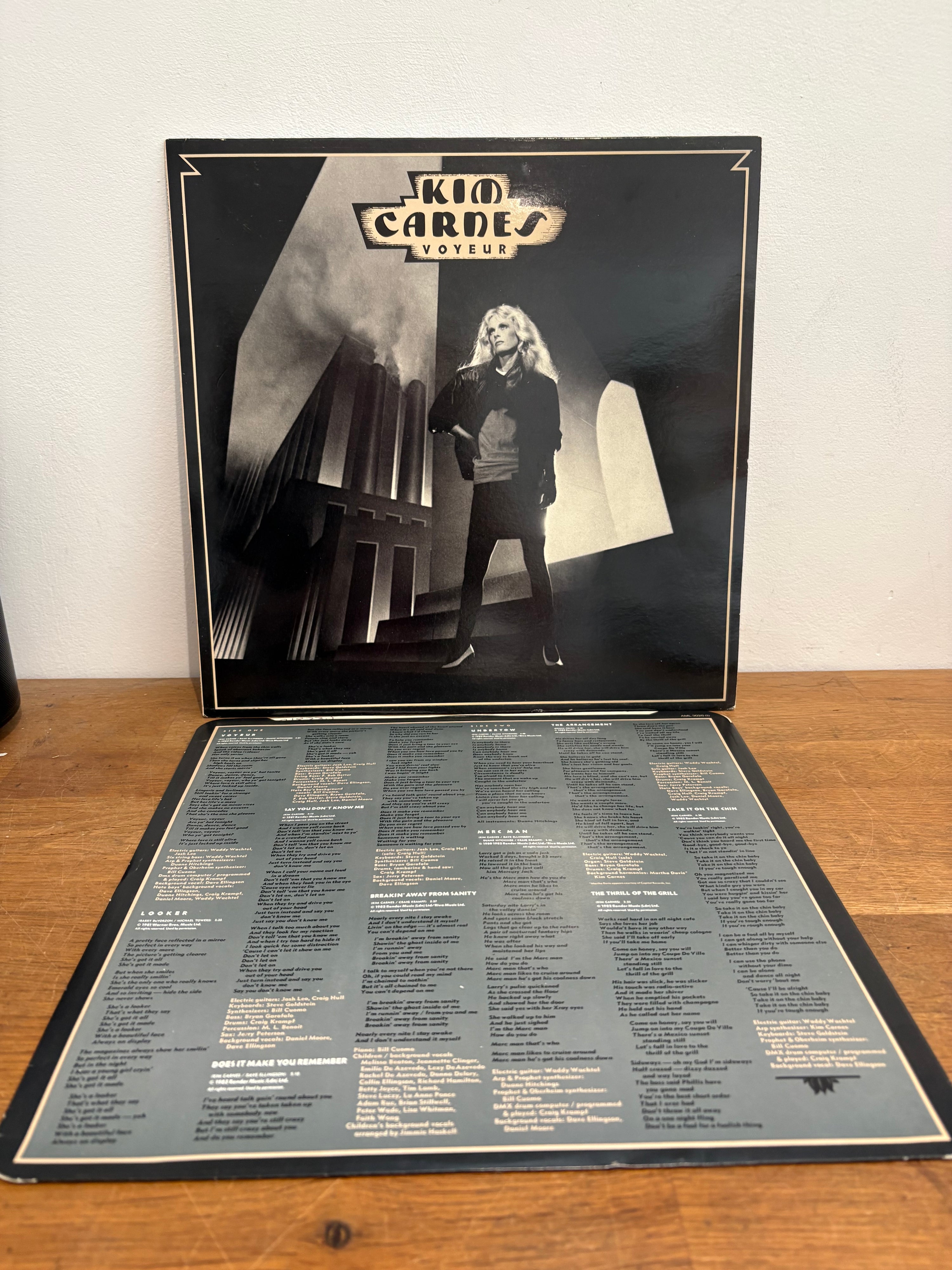 Kim Carnes - Voyeur , Lp album, 1982 EMI America Records , AML3026