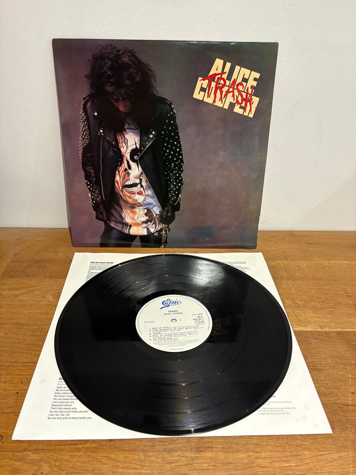 Alice Cooper - Trash, 12 inch LP Album , Epic 1989.